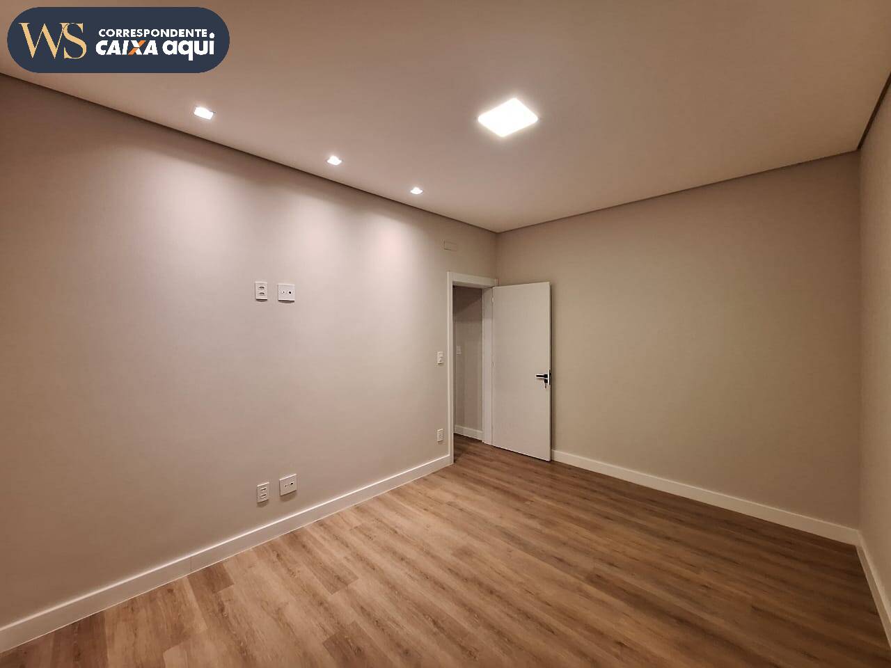 Casa à venda com 4 quartos, 190m² - Foto 10